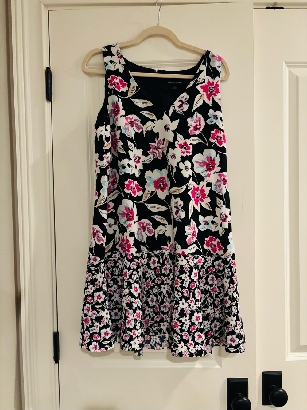 Womens Black Floral Sleeveless Swing Dress with Pink Accents